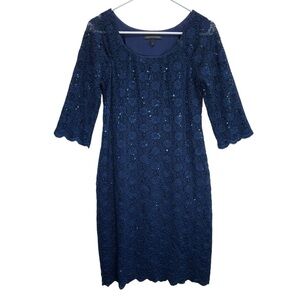 Chris McLaughlin Blue Sequin and Lace Formal Dress
Size 4